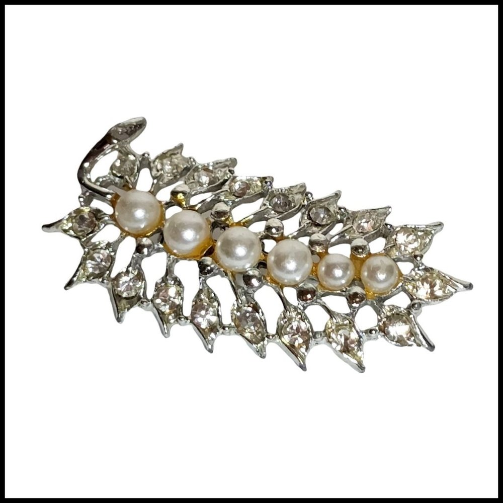 Vintage Silver Tone Faux Pearl Rhinestone Leaf Flower Brooch Pin